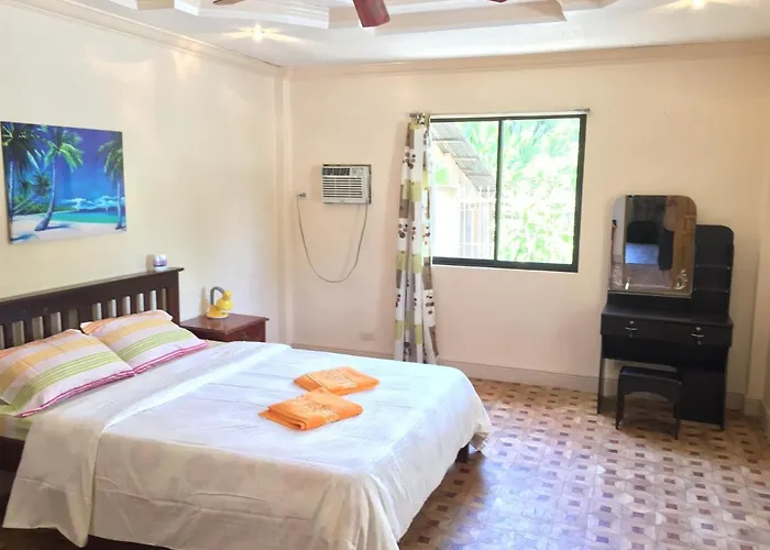 Lambug Beach Homestay Bed & Breakfast Lambug
